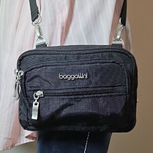 Baggallini Black Compact Crossbody Bag
